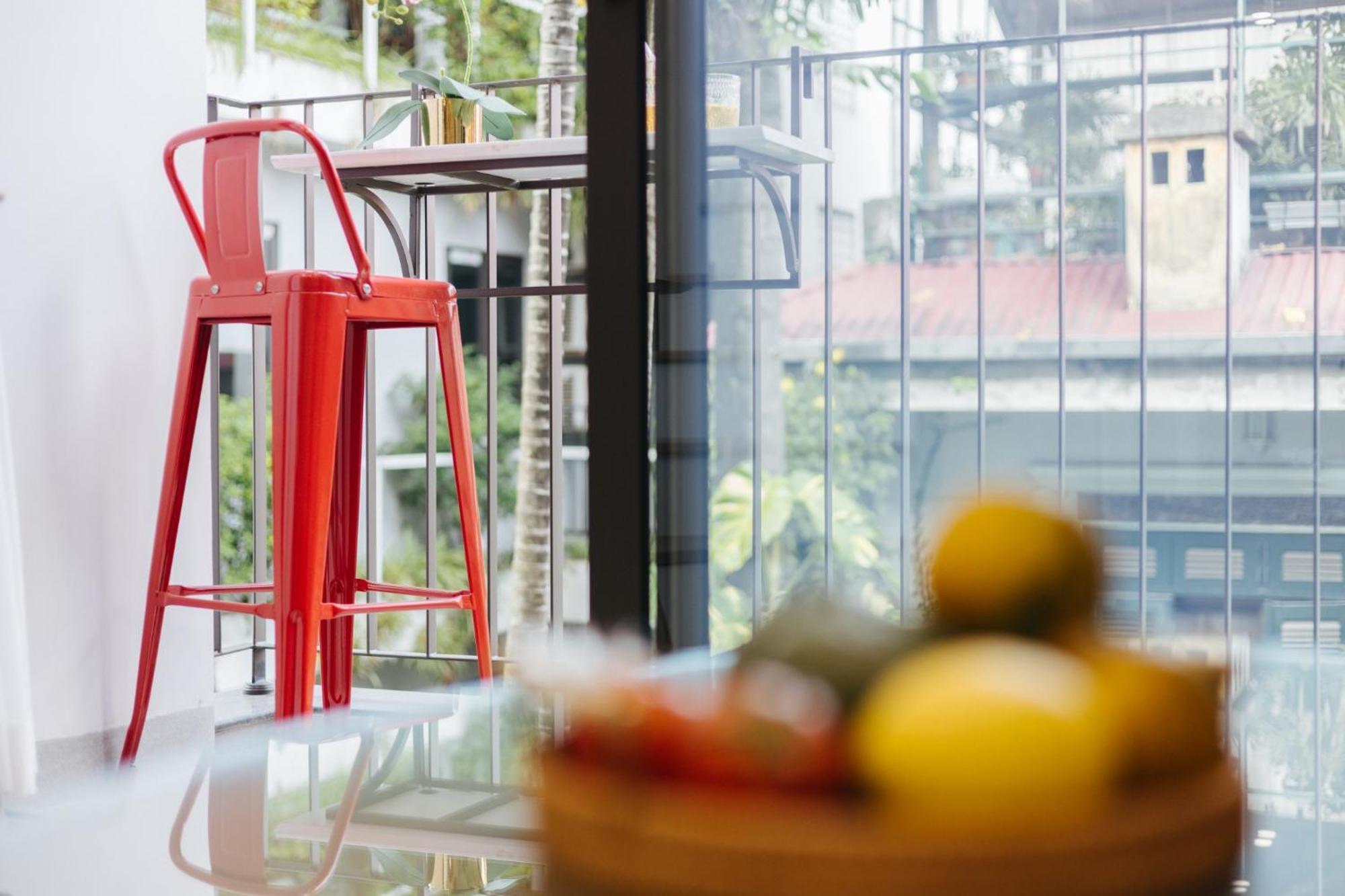 Margaery Boutique Apartment & Skyon9 Rooftop Bar Hanoi Buitenkant foto