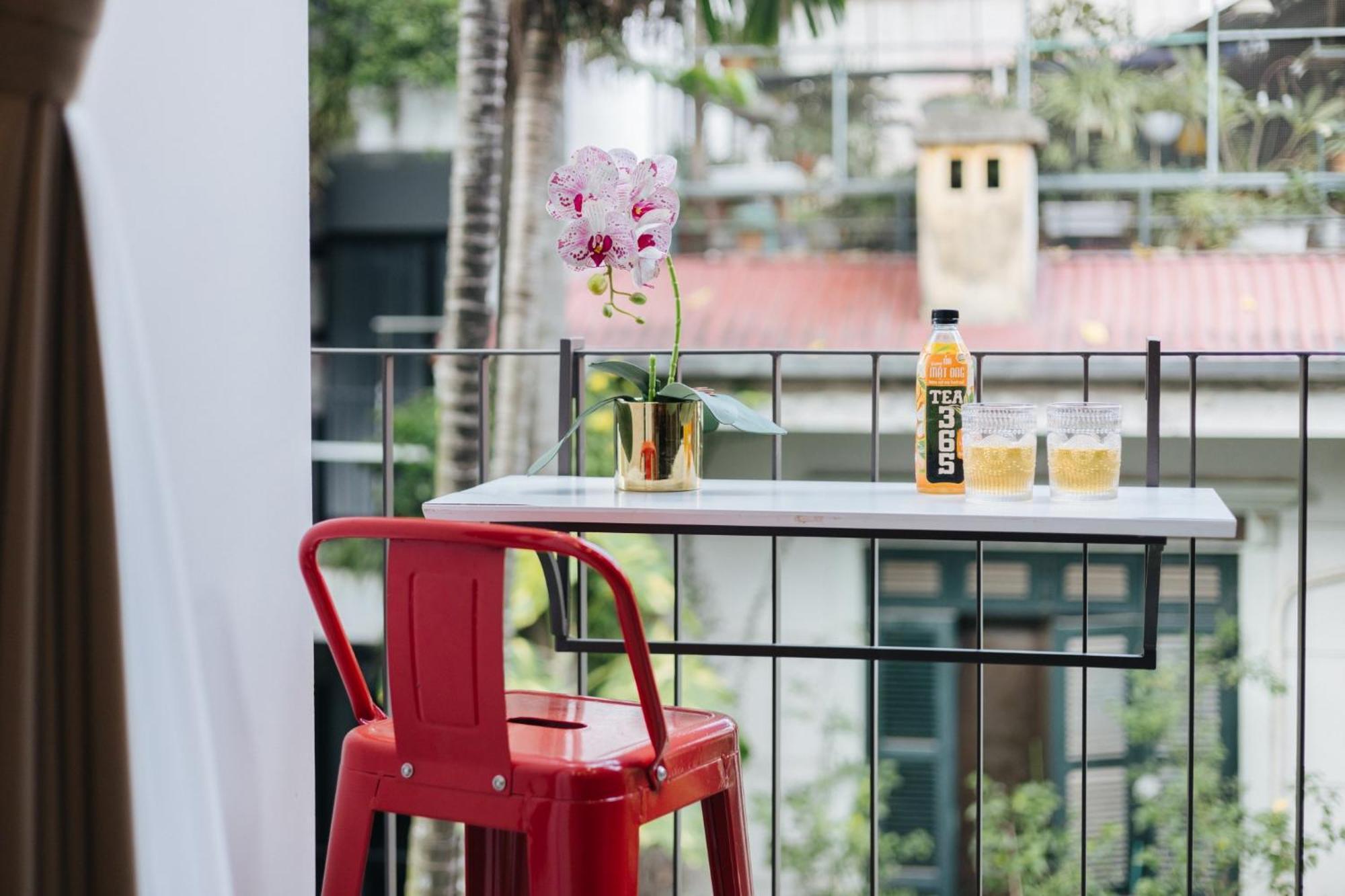 Margaery Boutique Apartment & Skyon9 Rooftop Bar Hanoi Buitenkant foto
